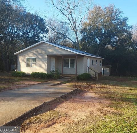 A home in Americus