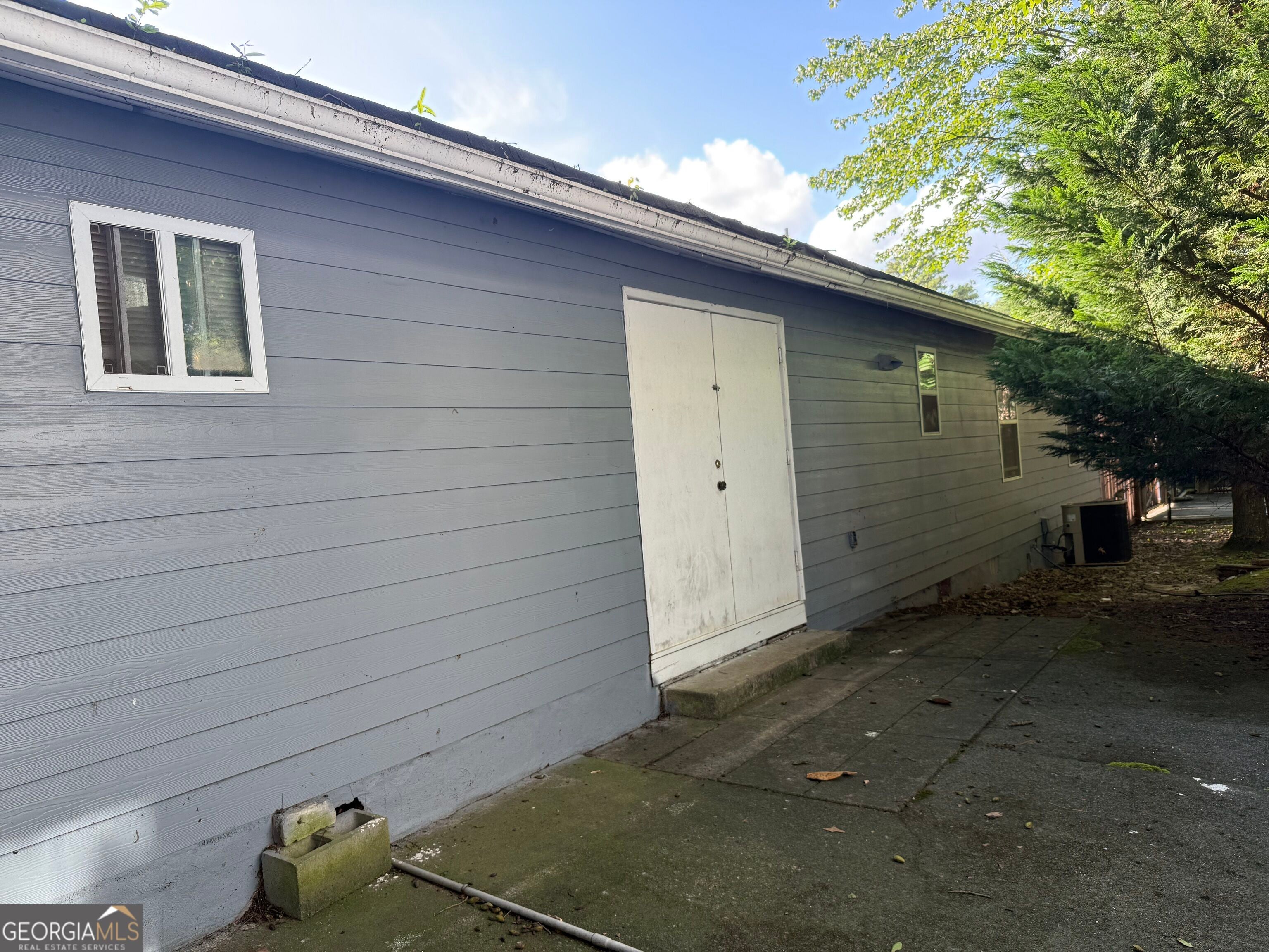 3139 Shallowford RD