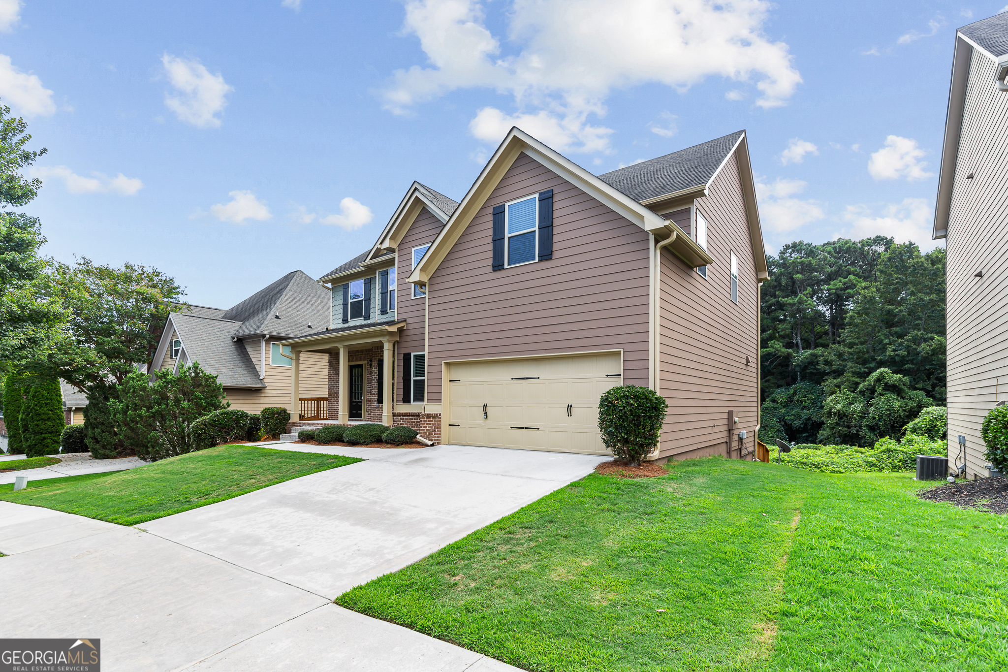 443 Strawberry WALK