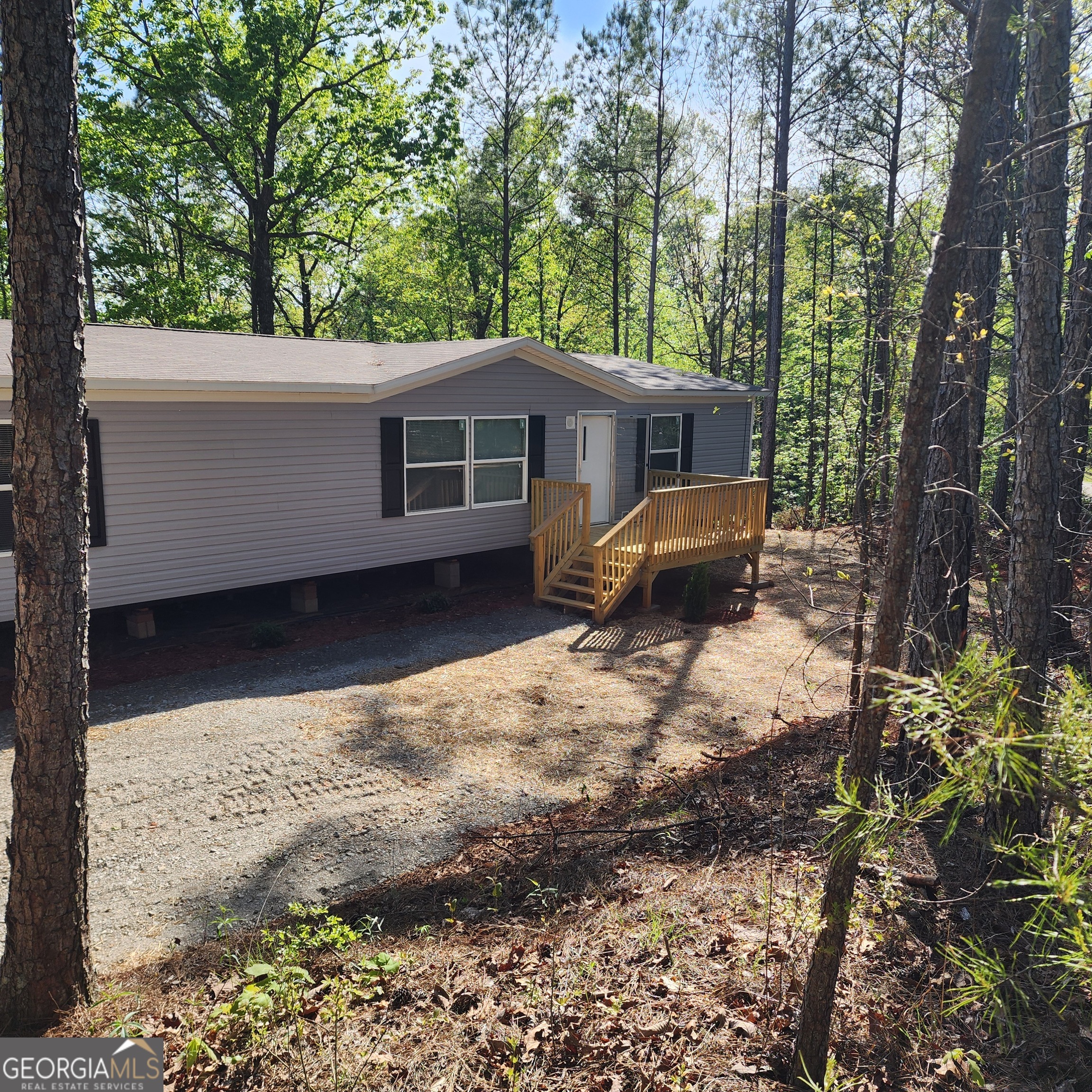 Photo 3 of 5 of 153 Cherokee Trail mobile home