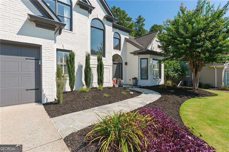 150 Fallen Leaf CT