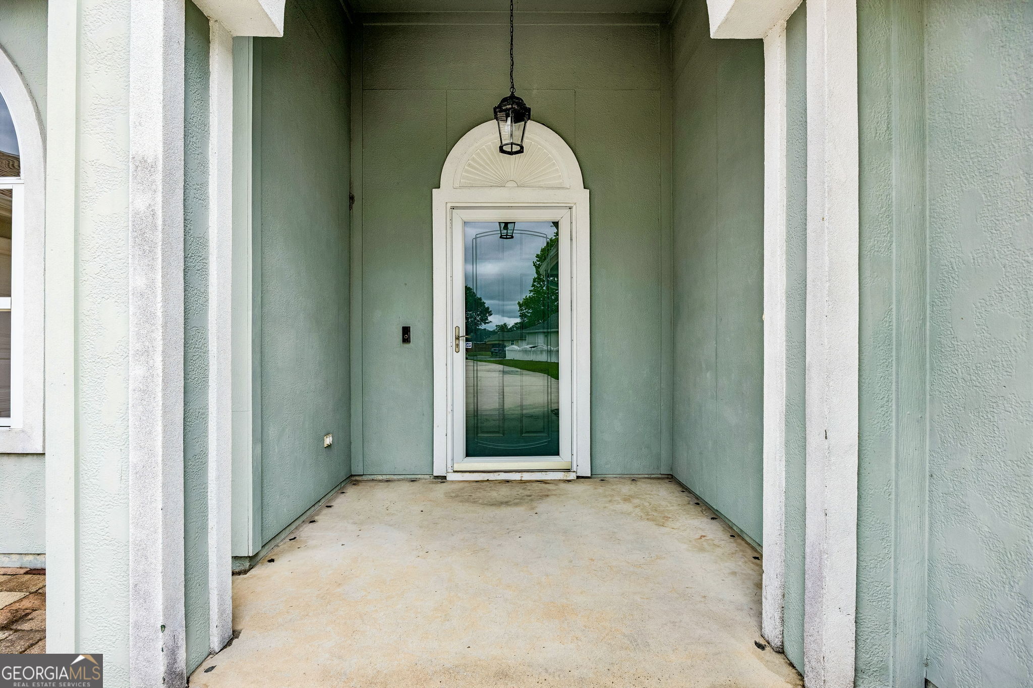 106 Lake Manor CT
