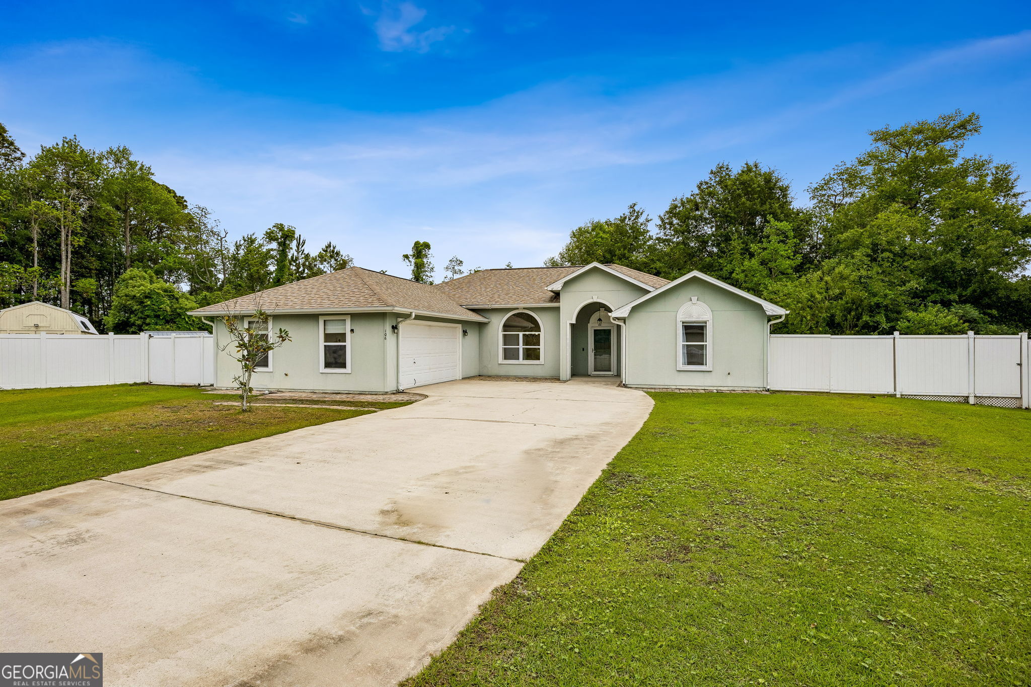 106 Lake Manor CT