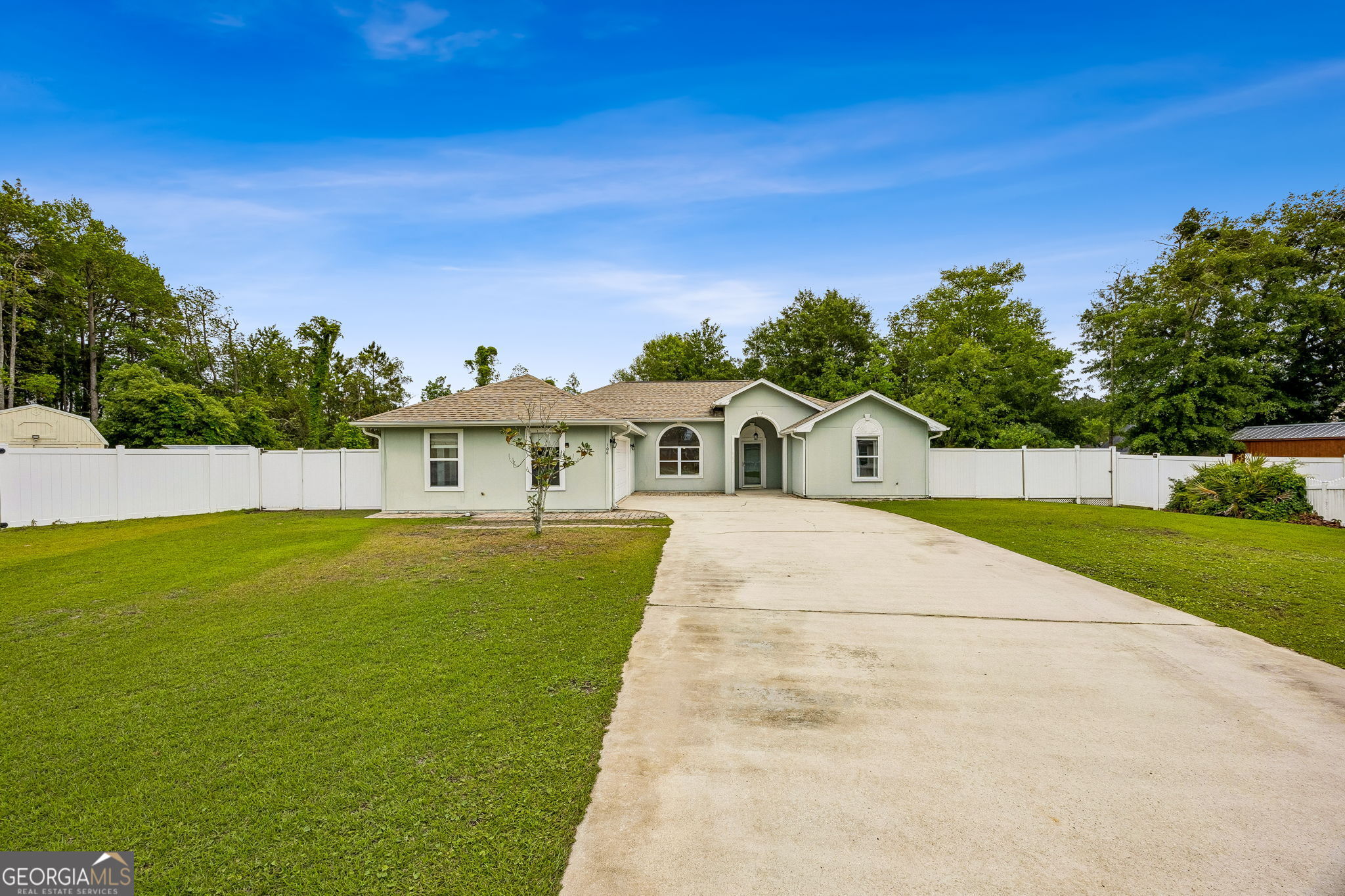 106 Lake Manor CT