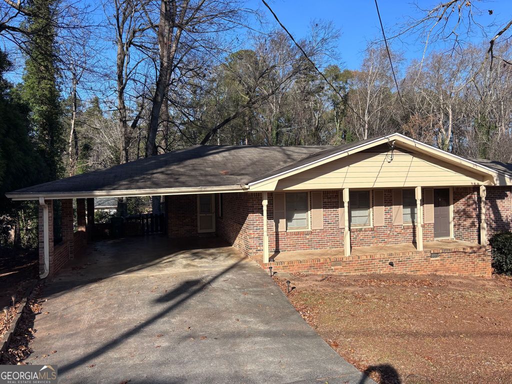 Photo of 4884 Oakside Dr, Stone Mountain, GA 30088 (MLS # 10662881)