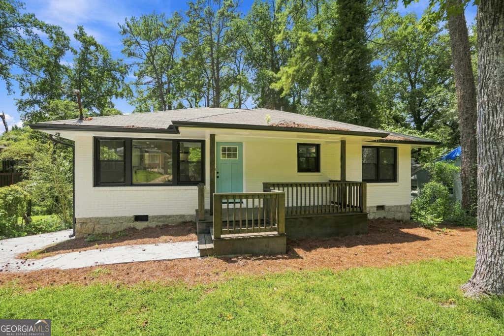Photo of 1979 Wells Drive SW, Atlanta, GA 30311 (MLS # 10829231)