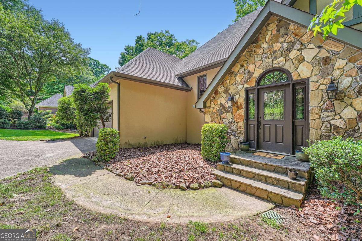 110 Boulder DR