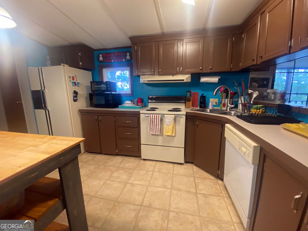 Photo of 290 Cardinal Lane, Toccoa, GA 30577 (MLS # 10701020)