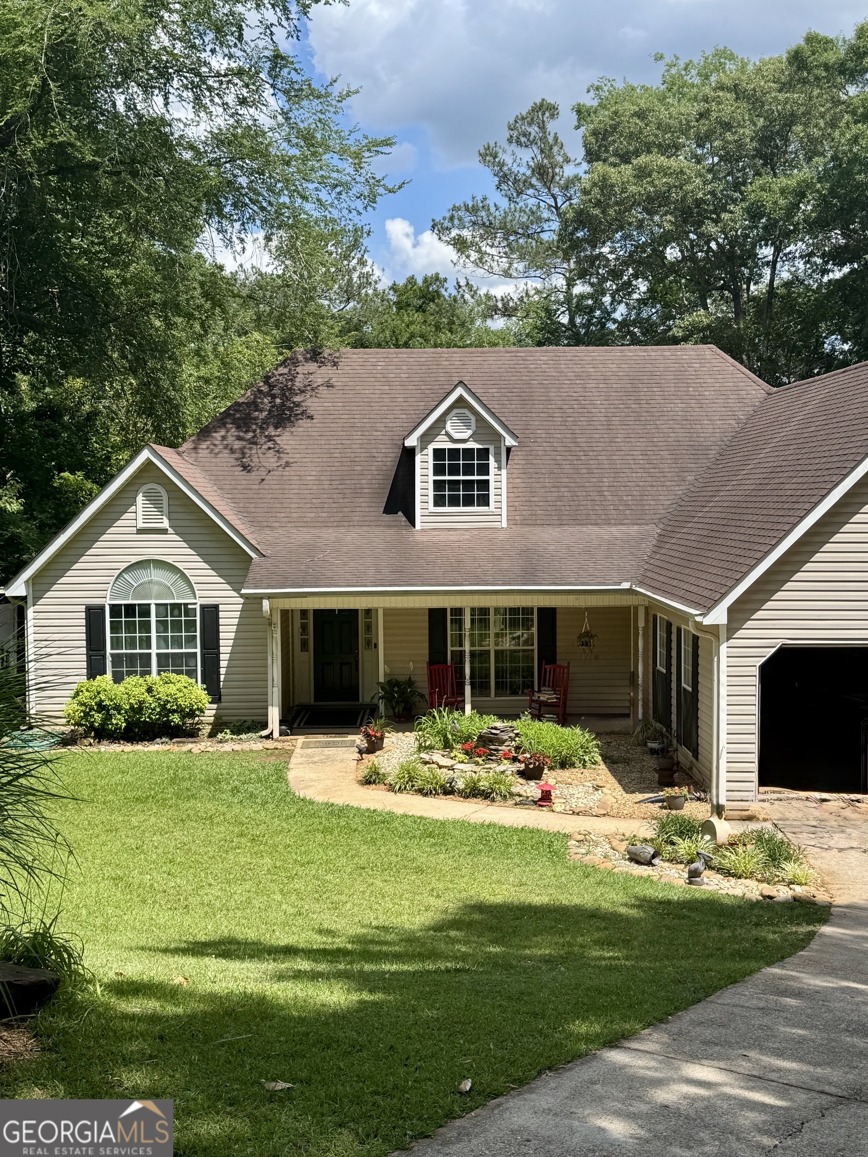 210 Old Pond RD