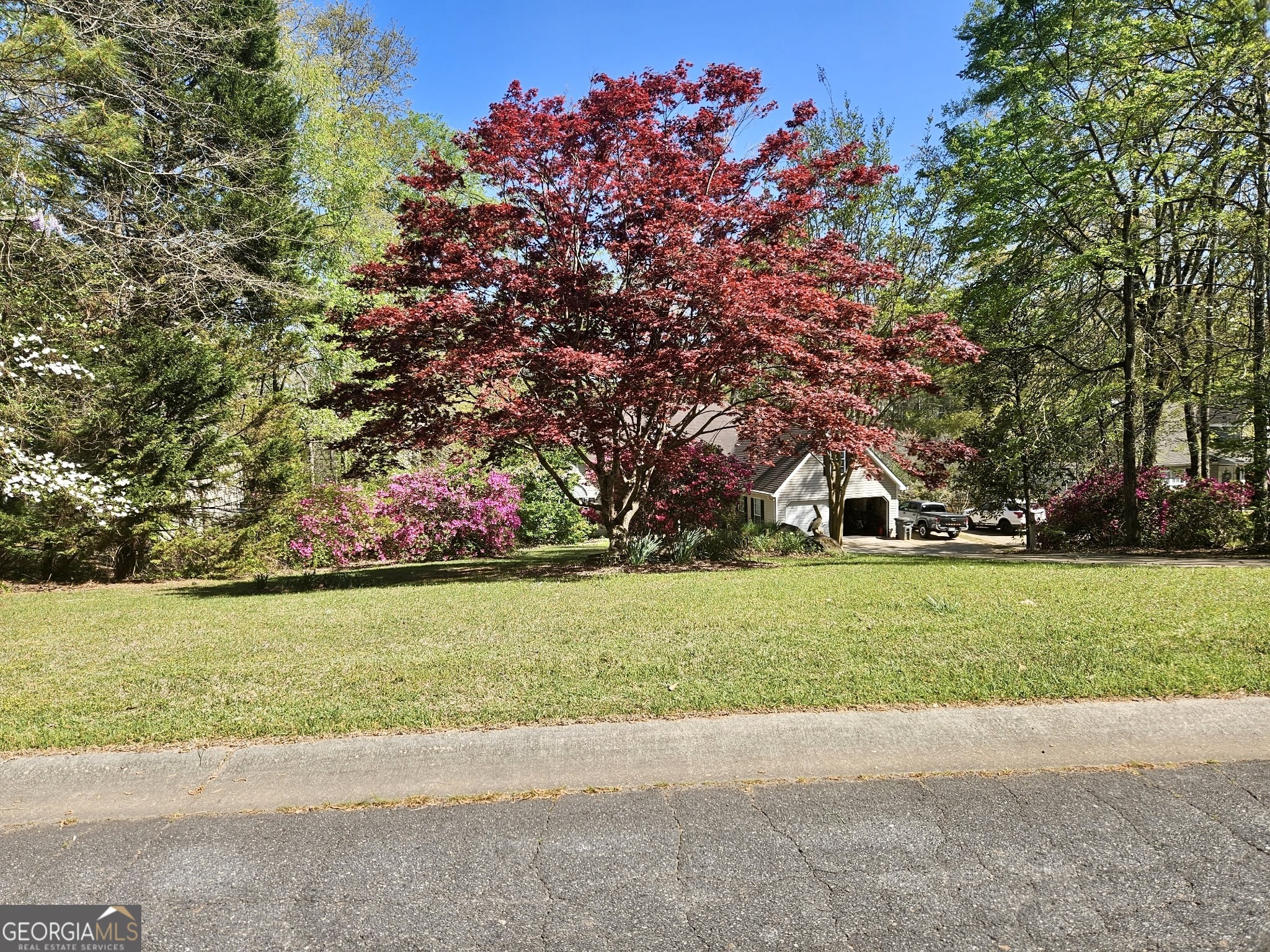 210 Old Pond RD