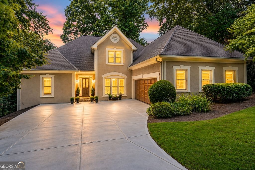 Photo of 5640 Sandown Way, Johns Creek, GA 30097 (MLS # 10766424)