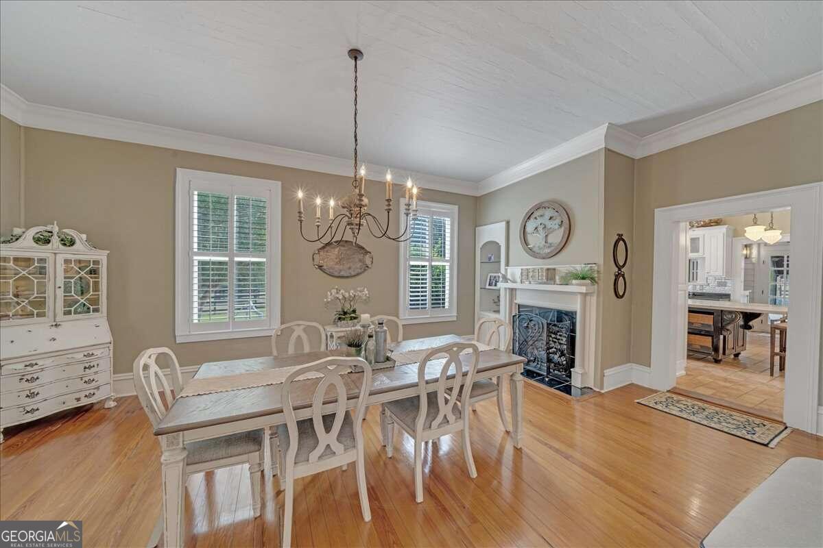 211 Ferry LNDG