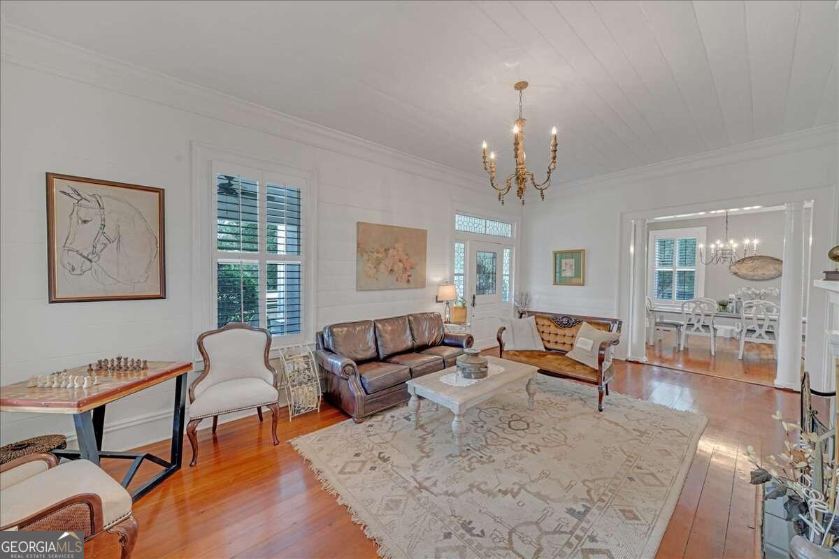 211 Ferry LNDG