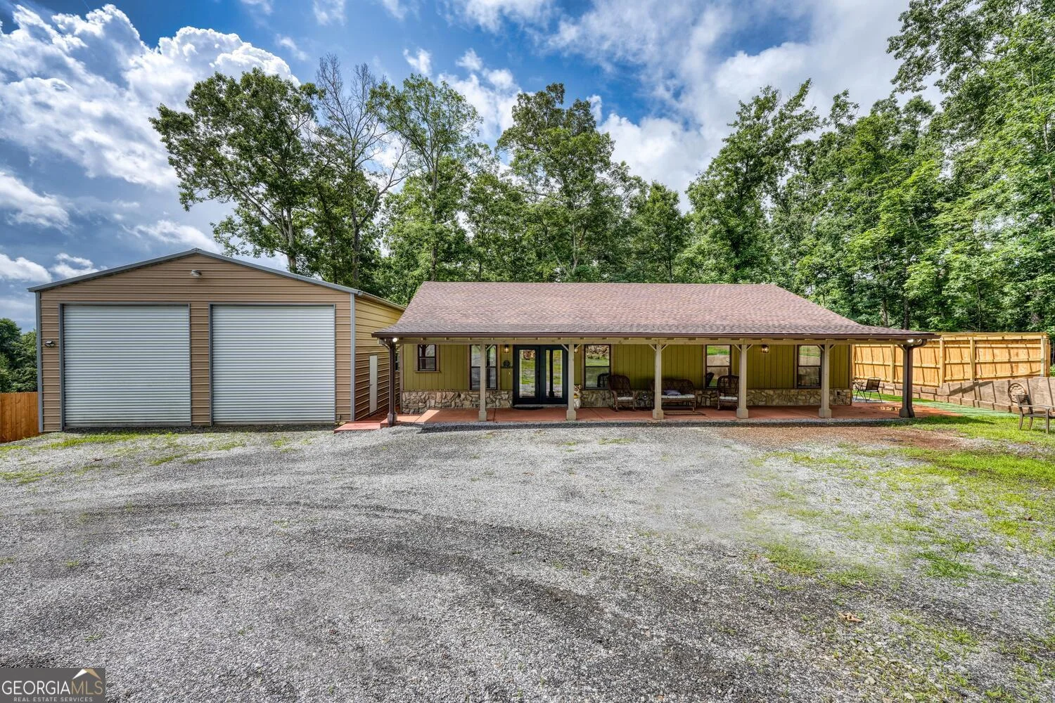 1529 Cedar View