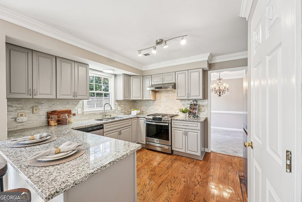 Photo of 52 Bridle Lane, Marietta, GA 30068 (MLS # 10663287)