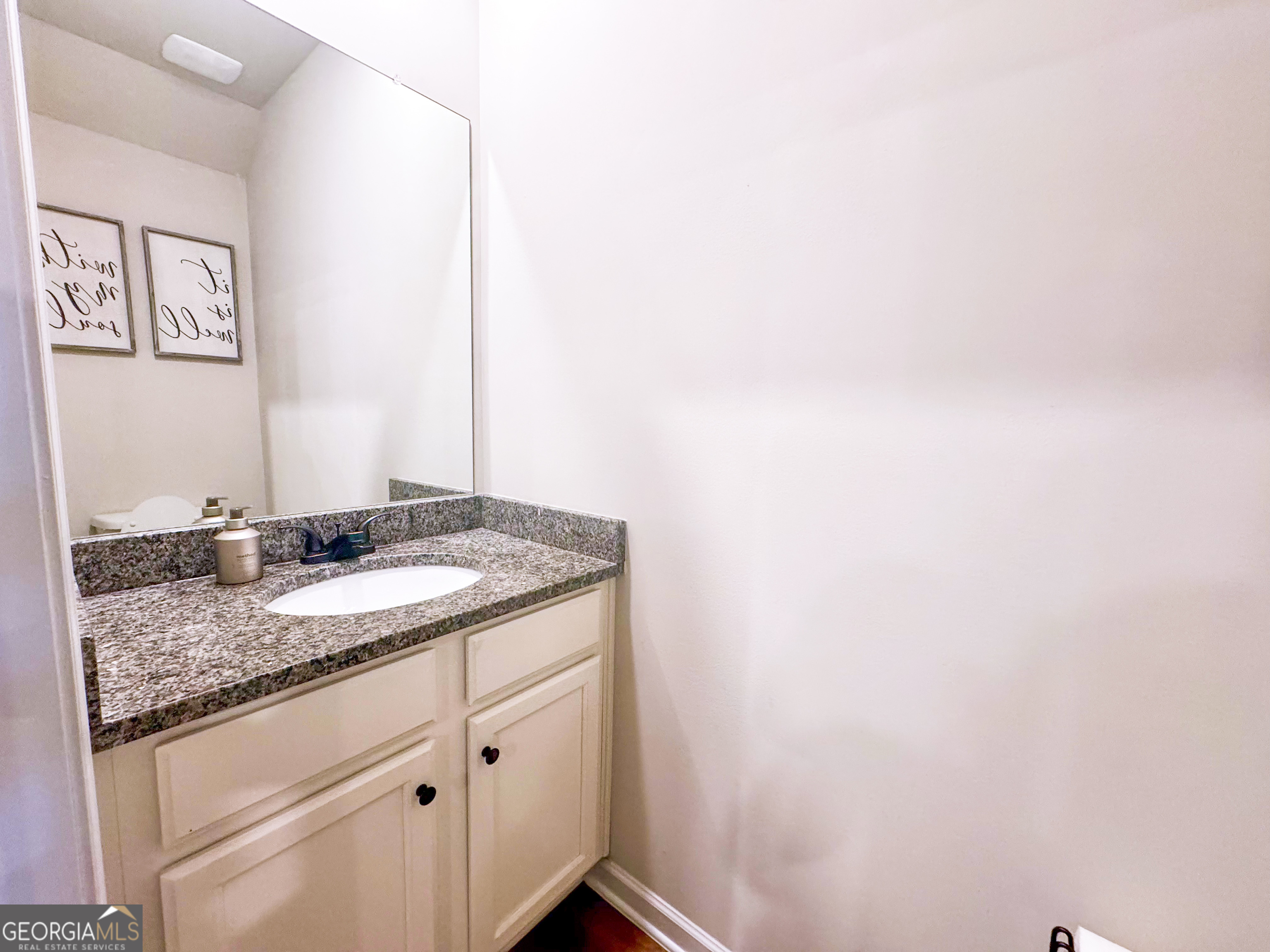 156 White Mountain PASS