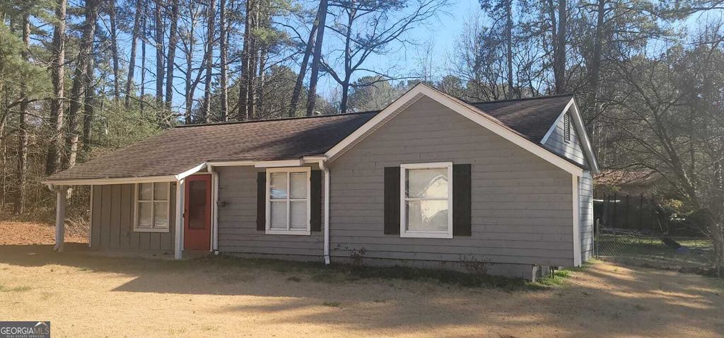Photo of 8975 Ashwood Drive, Riverdale, GA 30274 (MLS # 10689696)