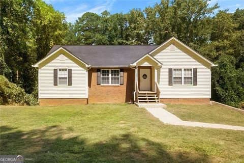 Photo of 4592 N Landing Drive, Marietta, GA 30066 (MLS # 10607133)