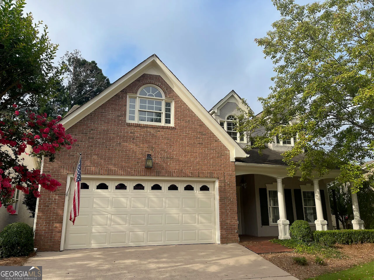 117 Masters Drive N