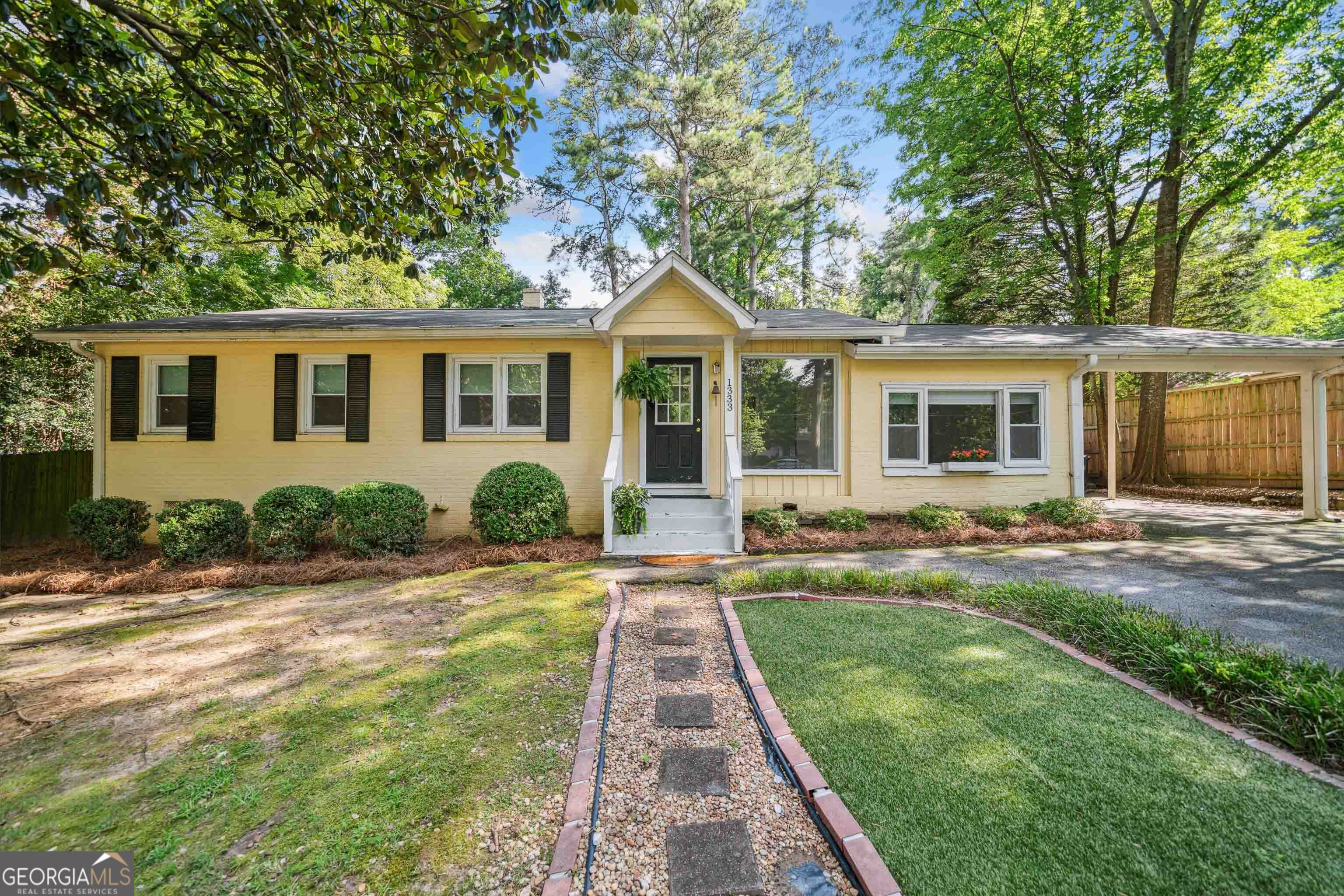 1333 Victor RD NE