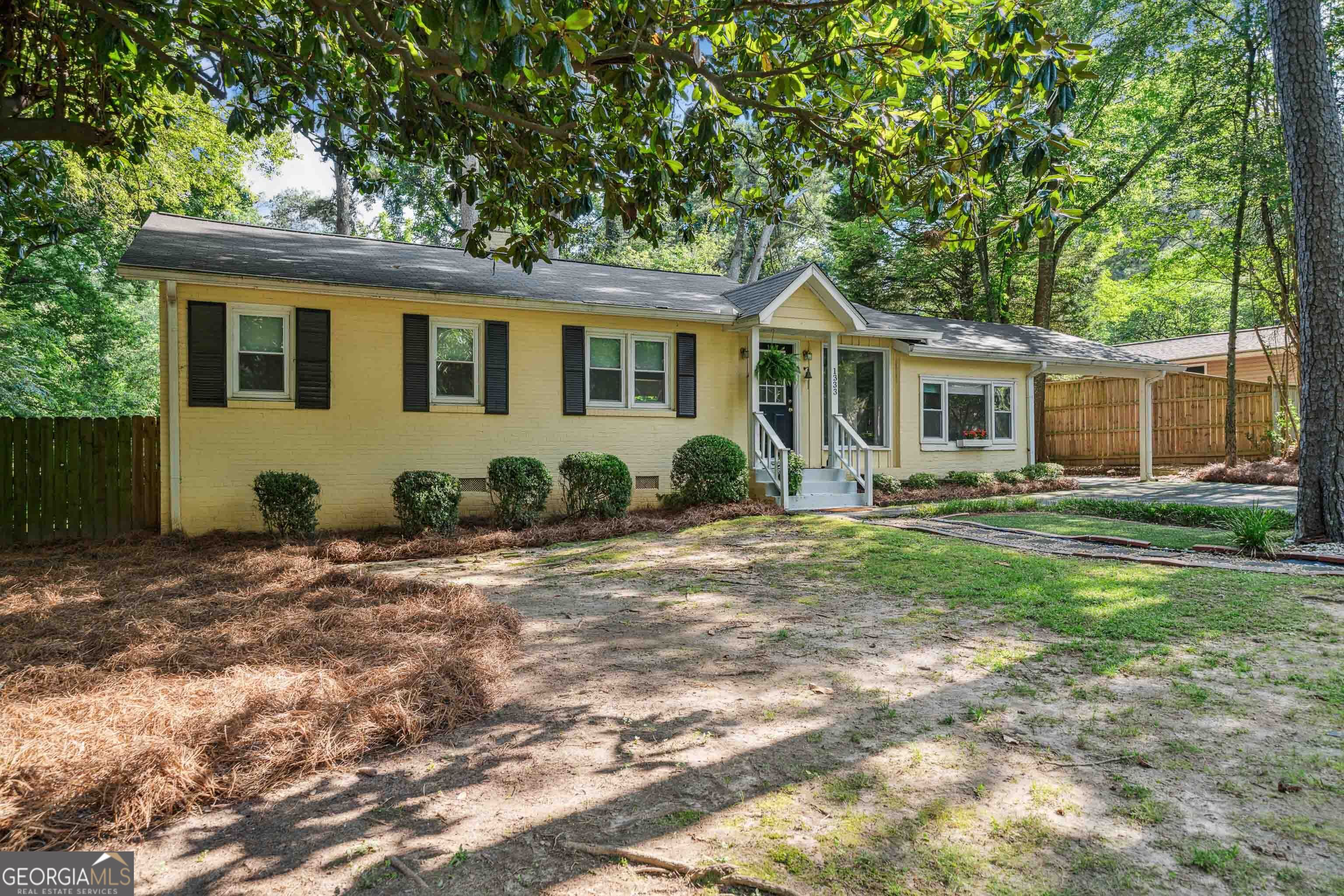 1333 Victor RD NE