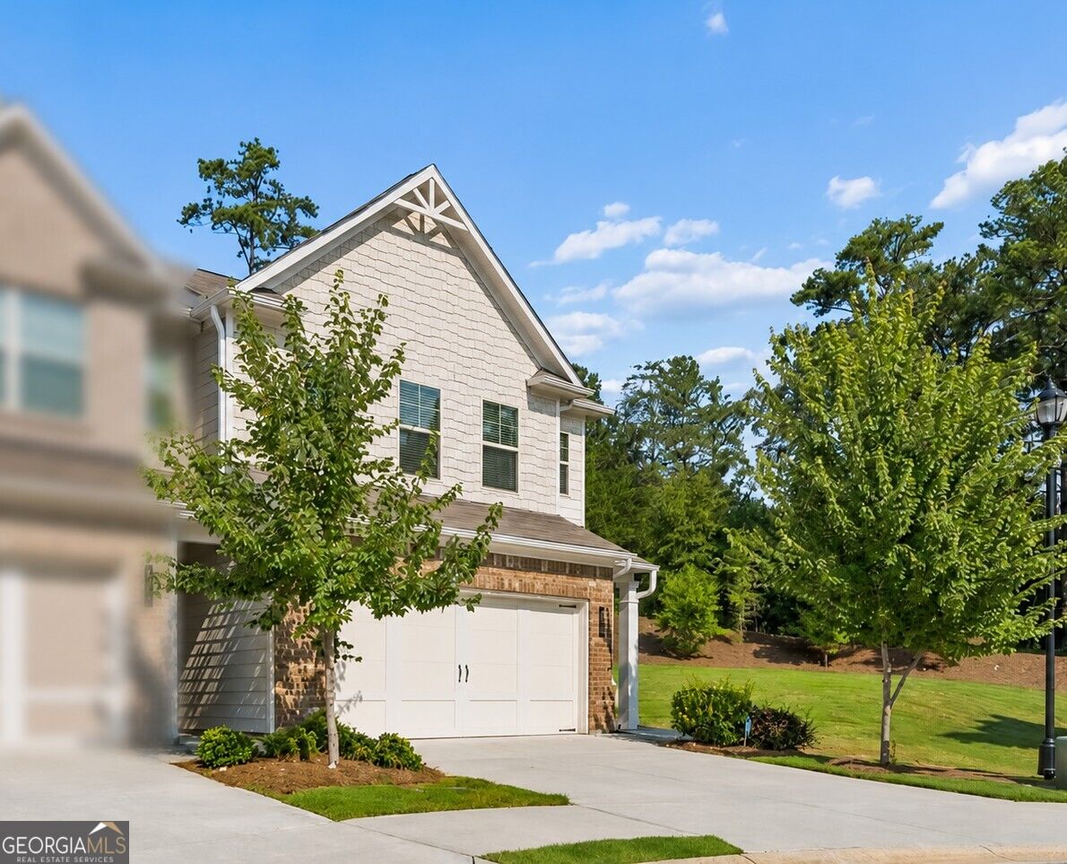205 Yellowwood WAY