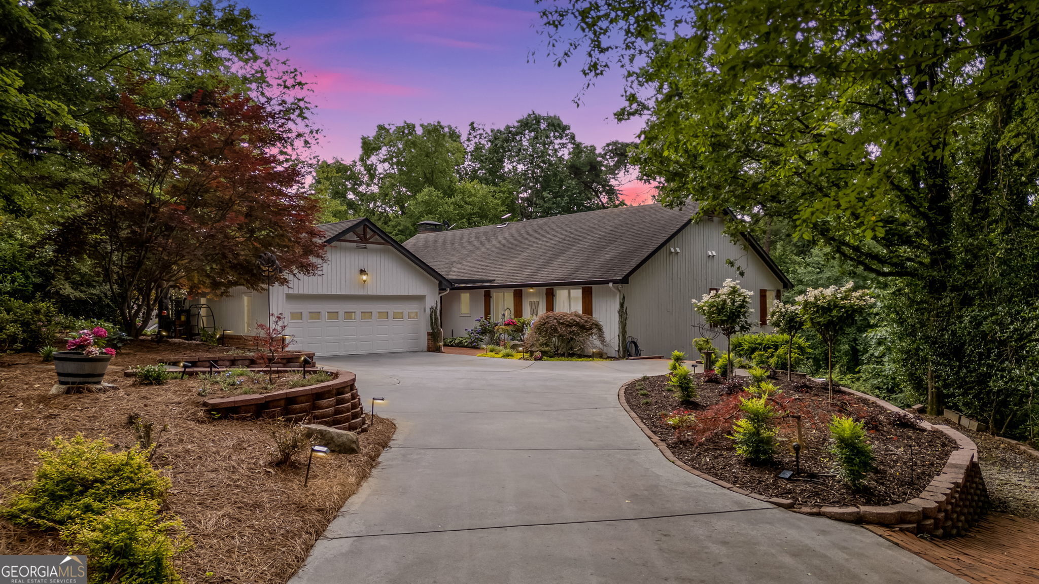 8180 Old Mill DR