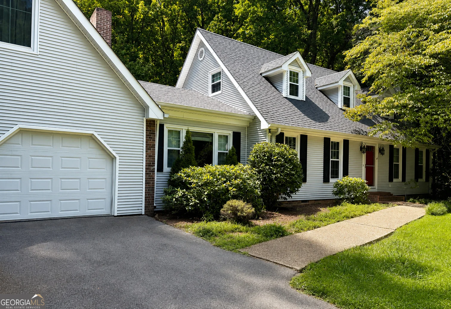 1922 Sourwood Drive