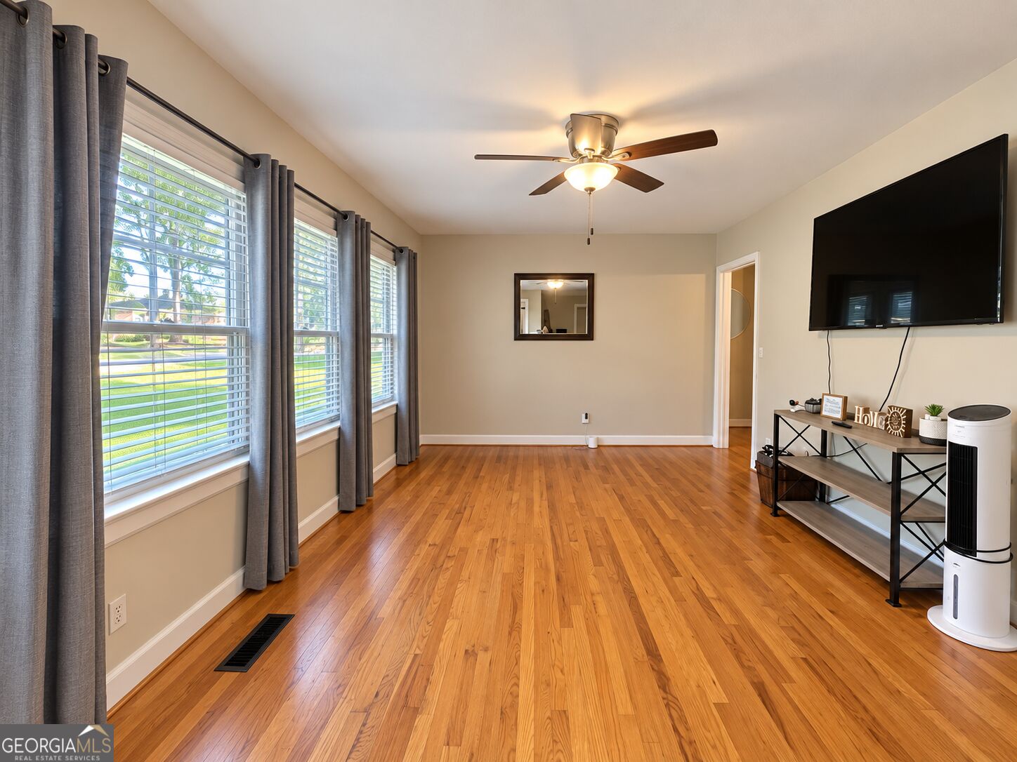 1104 Camellia DR