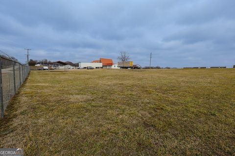 160 HWY 320 Carnesville GA 30521