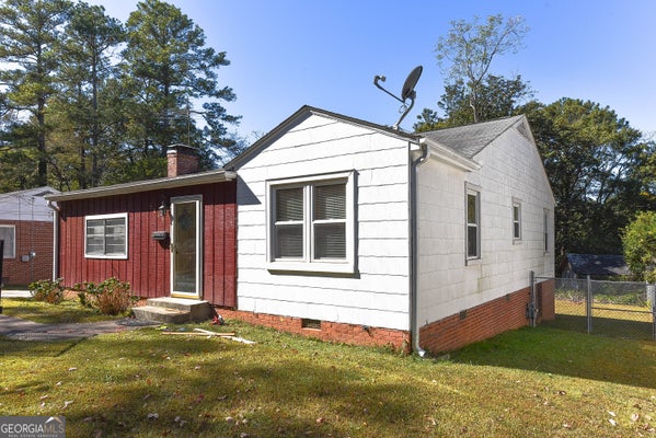 3049 CLOVERHURST DR, EAST POINT, GA 30344 - Image 7af9ef96f709af2bc1a0cdf6c3dd1a5e/2315276705