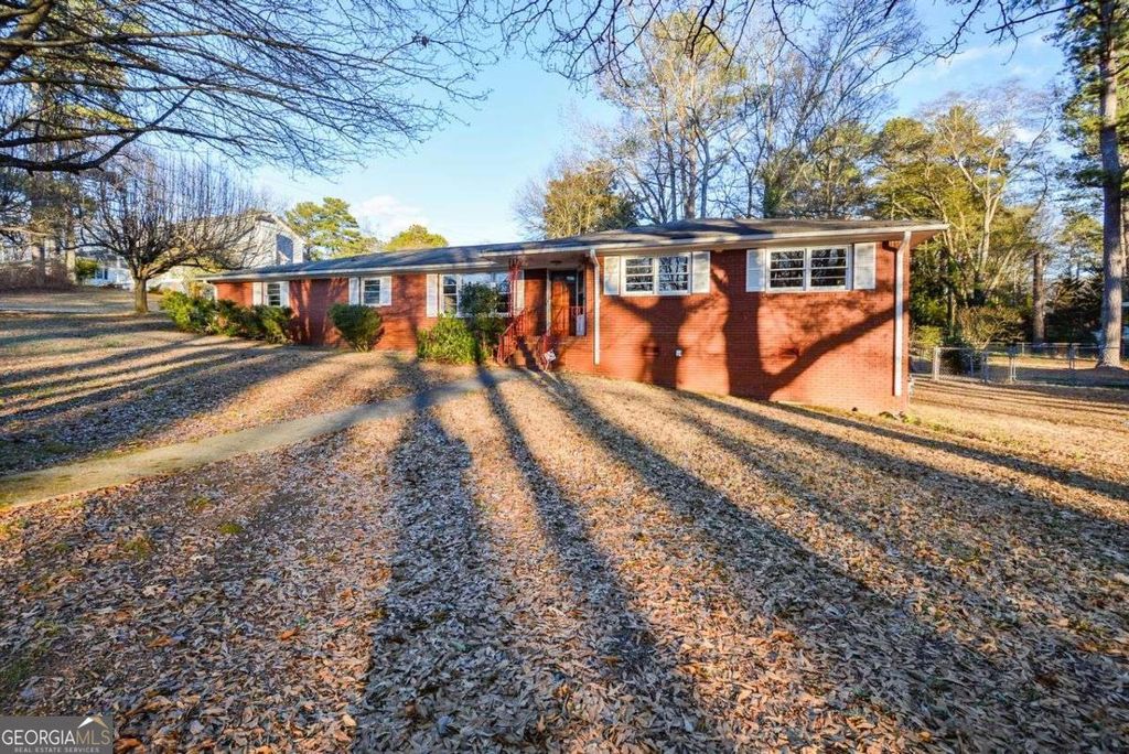 Photo of 1489 Thunderwood Lane SW, Mableton, GA 30126 (MLS # 10675732)