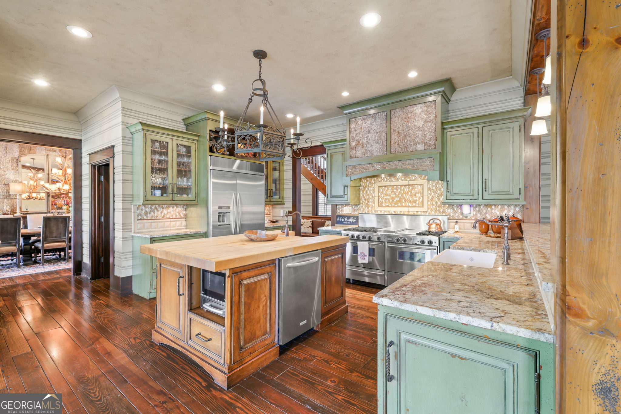Lakemont, Georgia, 30552, United States, 6 Bedrooms Bedrooms, ,6 BathroomsBathrooms,Residential,Active,2032934