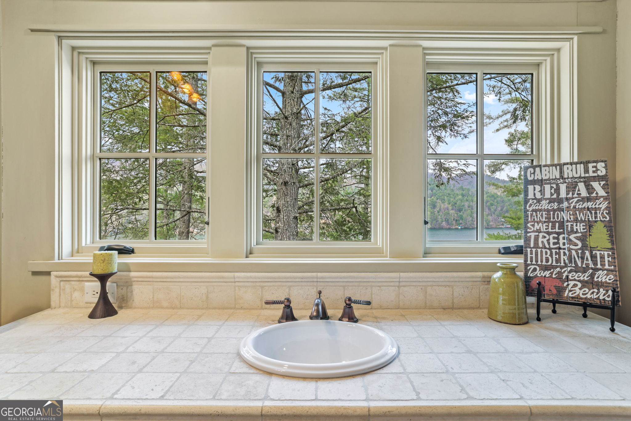 Lakemont, Georgia, 30552, United States, 6 Bedrooms Bedrooms, ,6 BathroomsBathrooms,Residential,Active,2032934