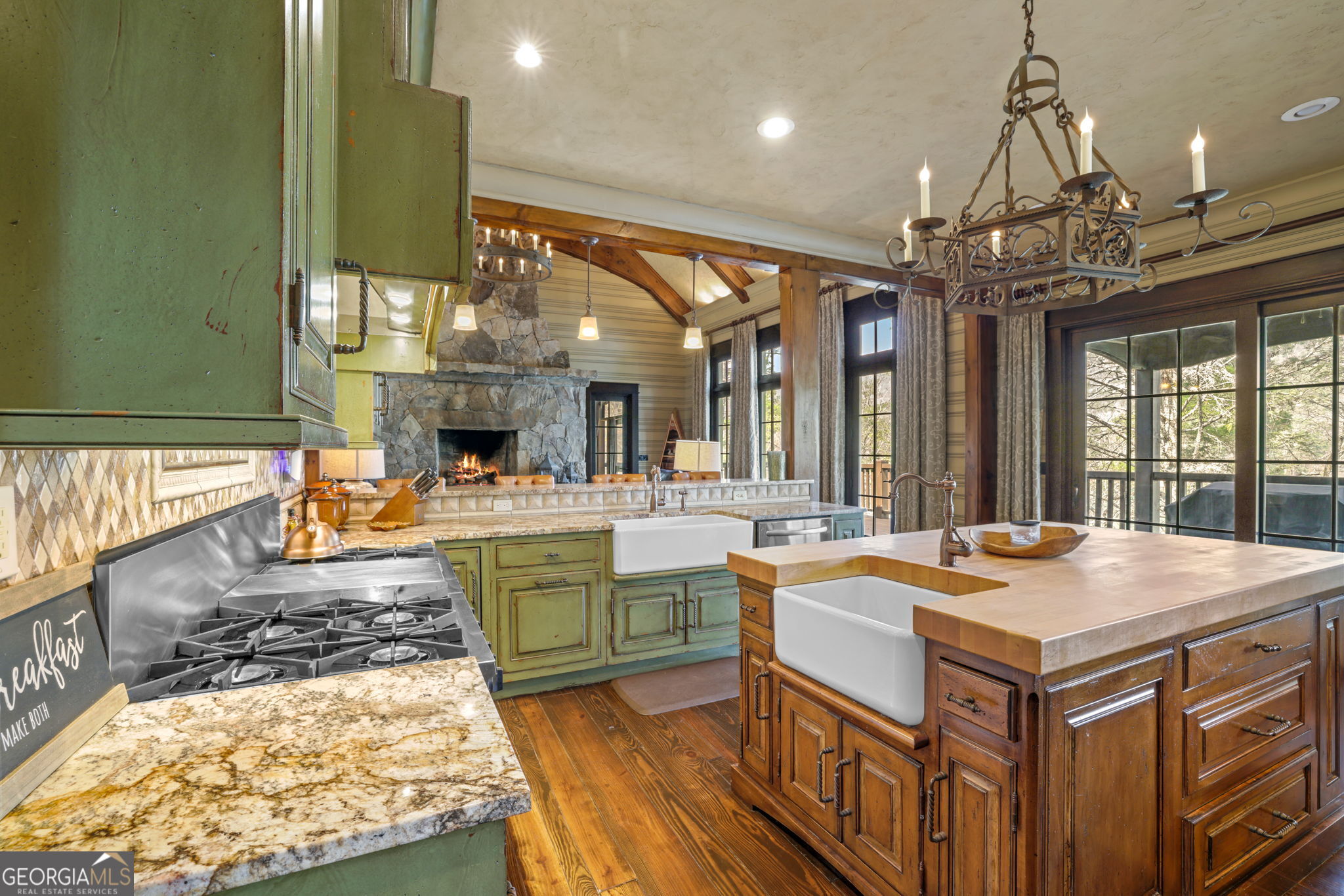 Lakemont, Georgia, 30552, United States, 6 Bedrooms Bedrooms, ,6 BathroomsBathrooms,Residential,Active,2032934