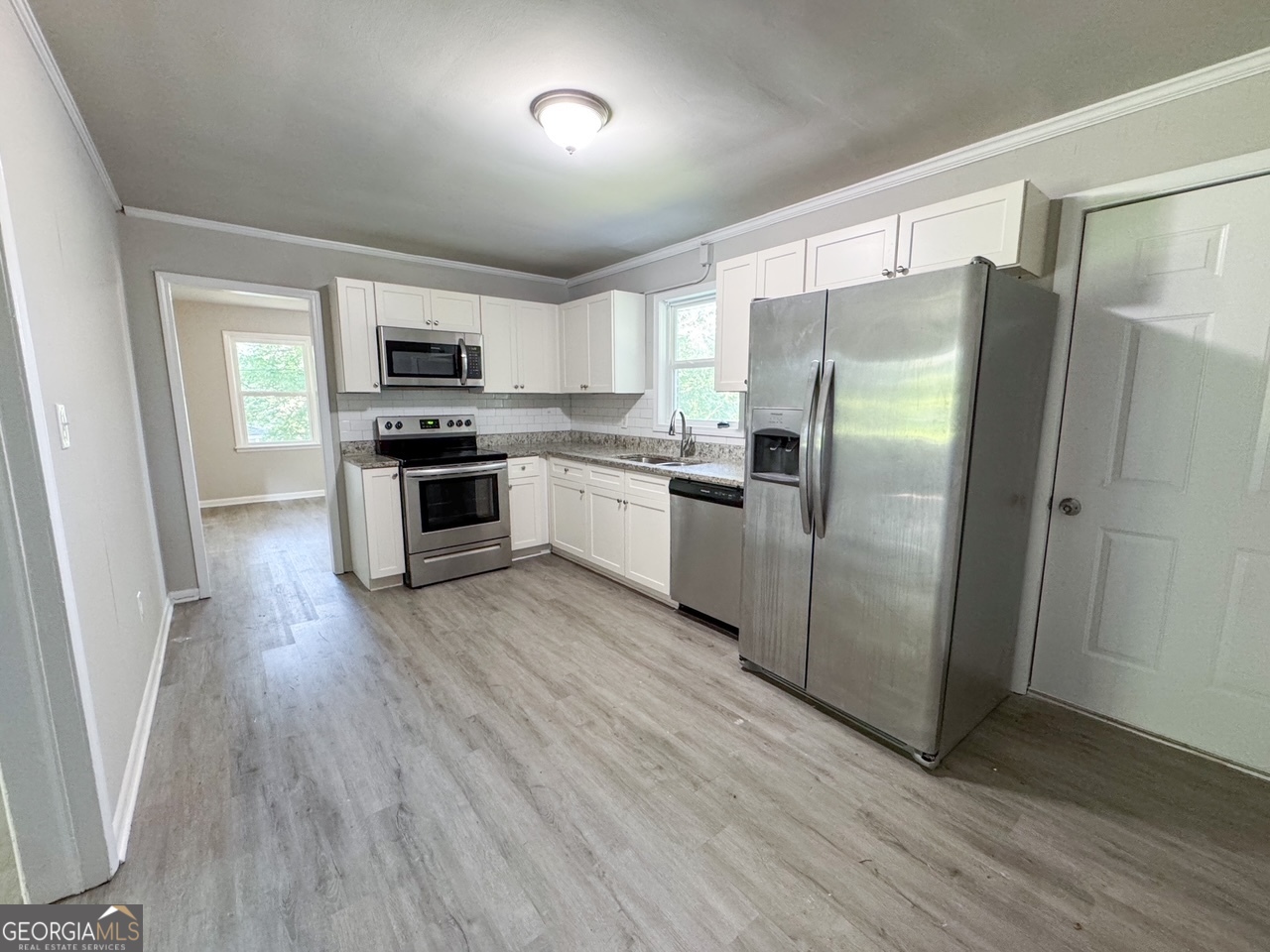 332 Flora AVE SE