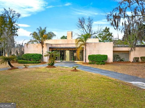 102 Stuart ST Savannah GA 31405