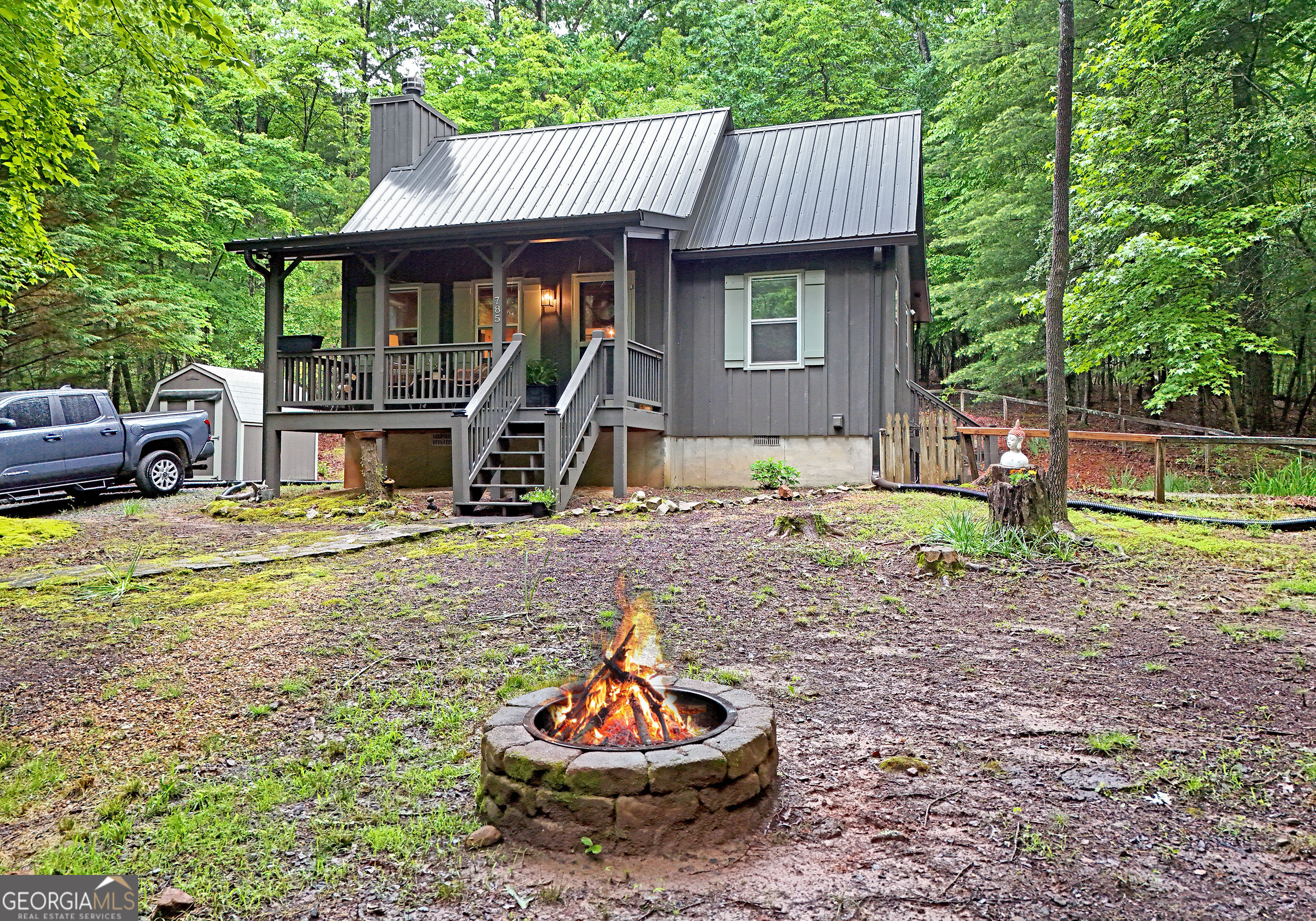 785 Bernhardt RD