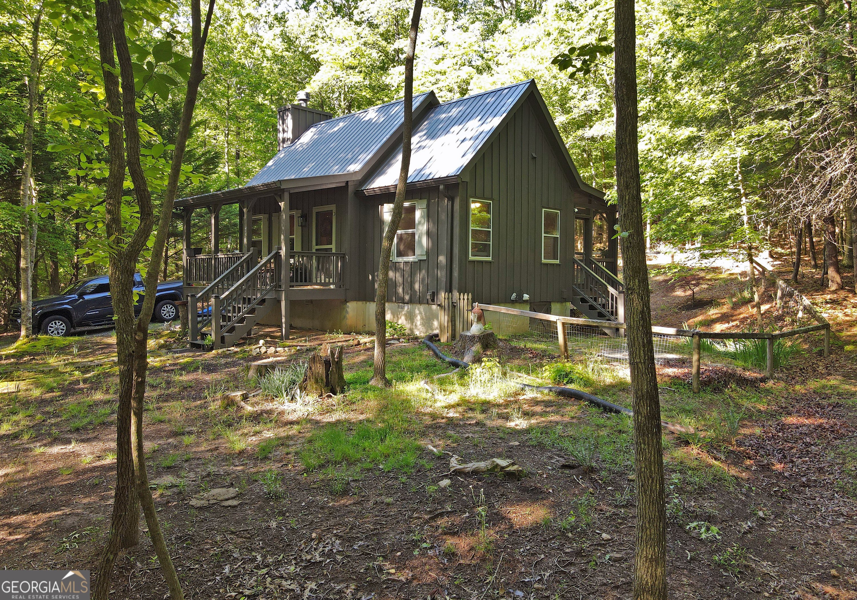 785 Bernhardt RD