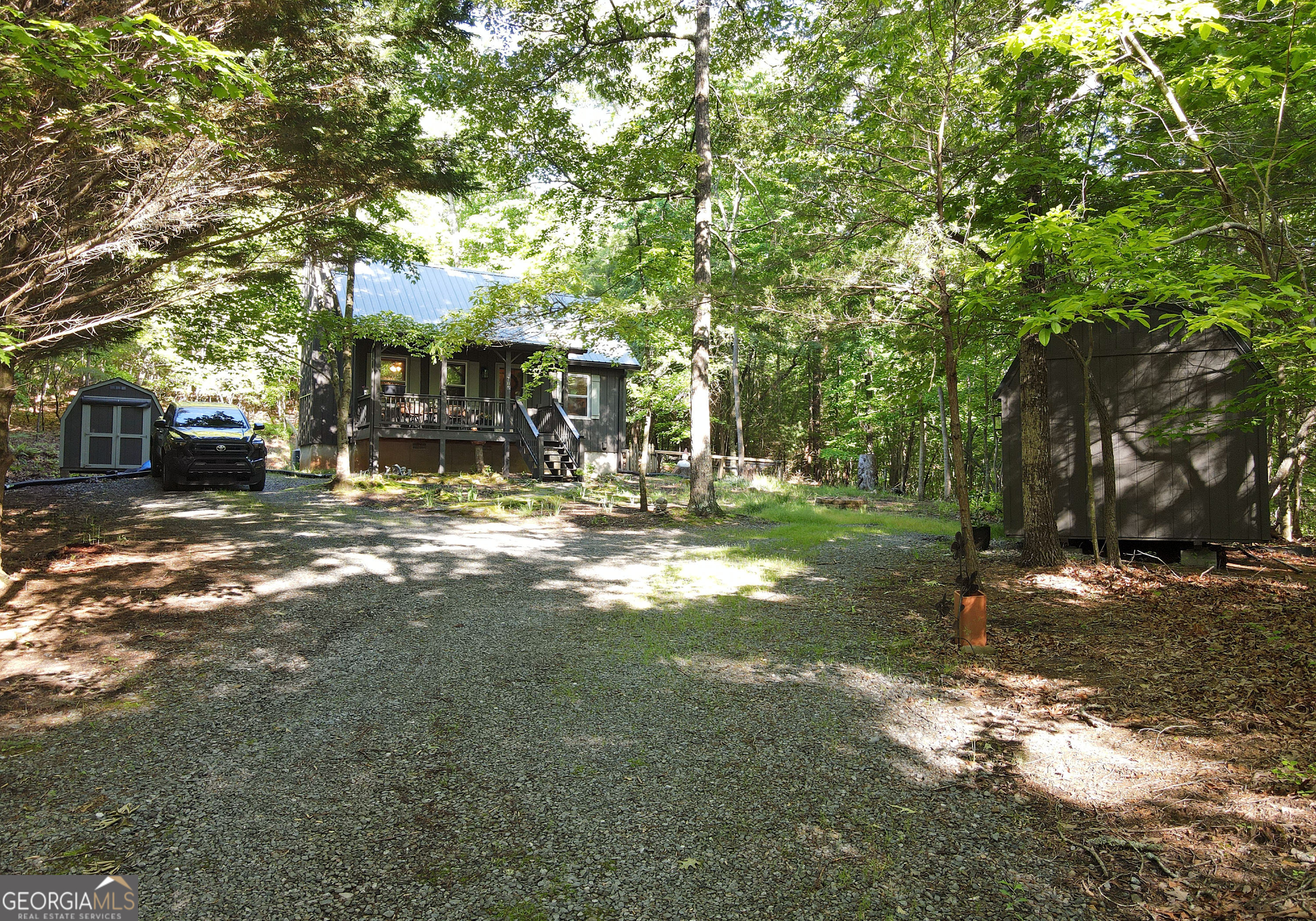 785 Bernhardt RD