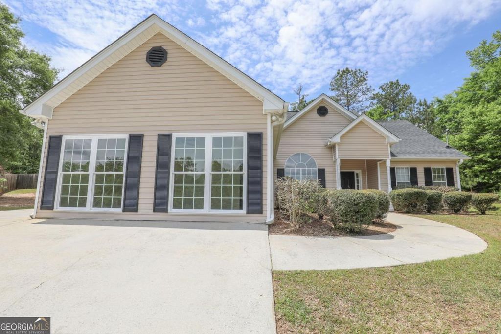 Photo of 111 Nikki Court, Milledgeville, GA 31061 (MLS # 10755944)