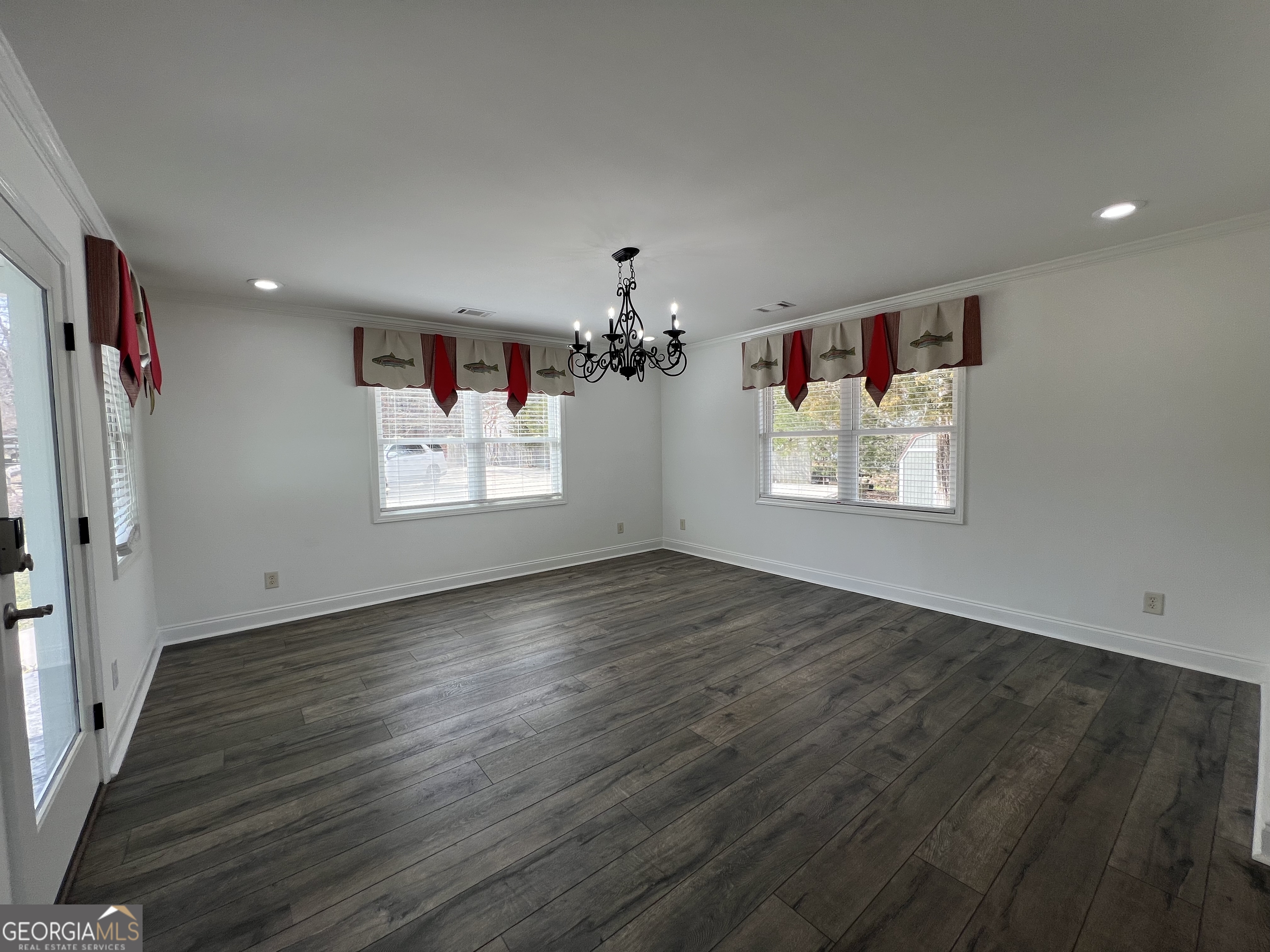 166 Montego Bay RD NW