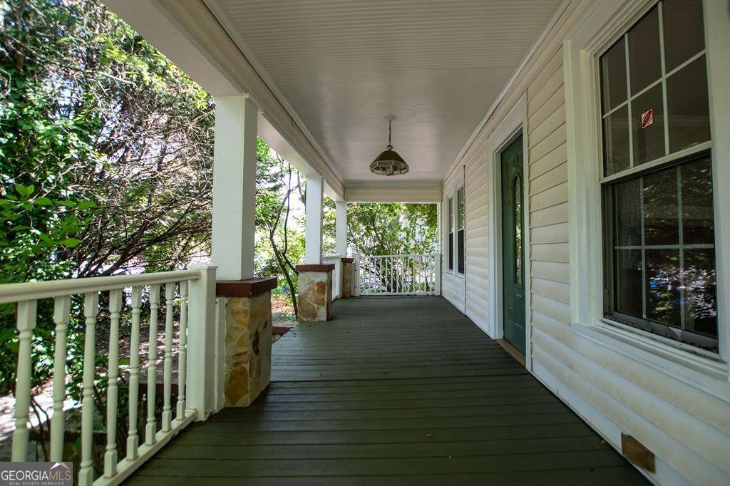 99 Moreland Ave Se