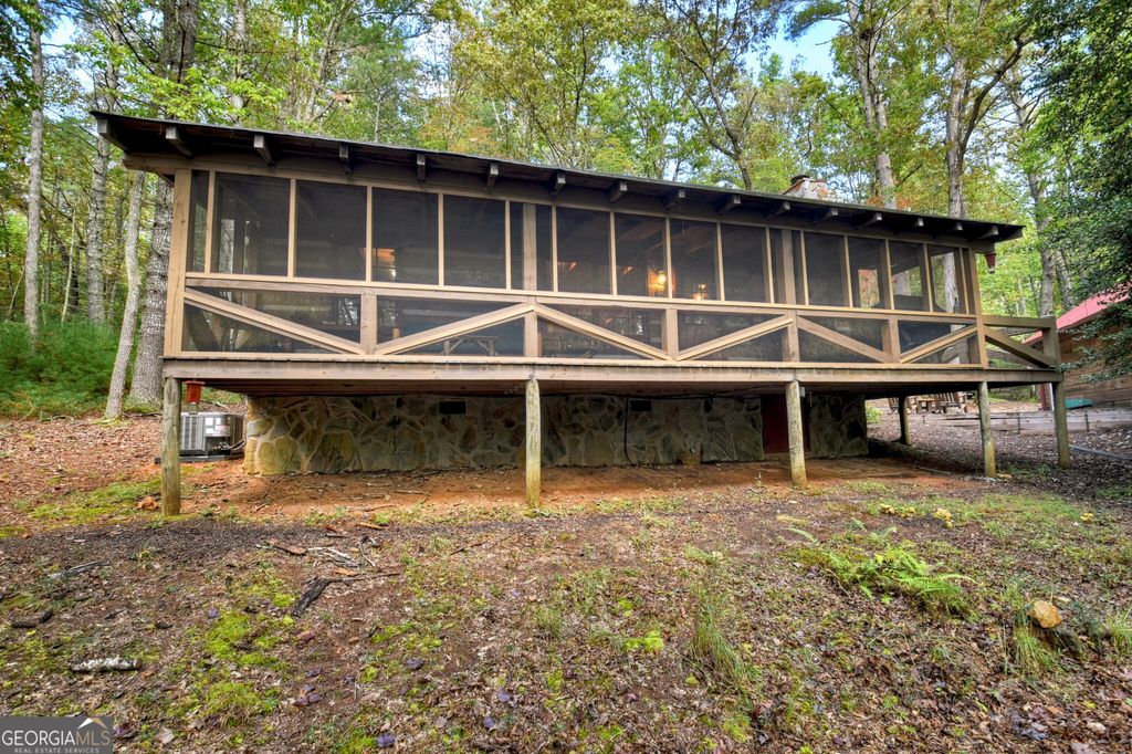 Photo of 72 Honeysuckle Way, Blue Ridge, GA 30513 (MLS # 10629640)