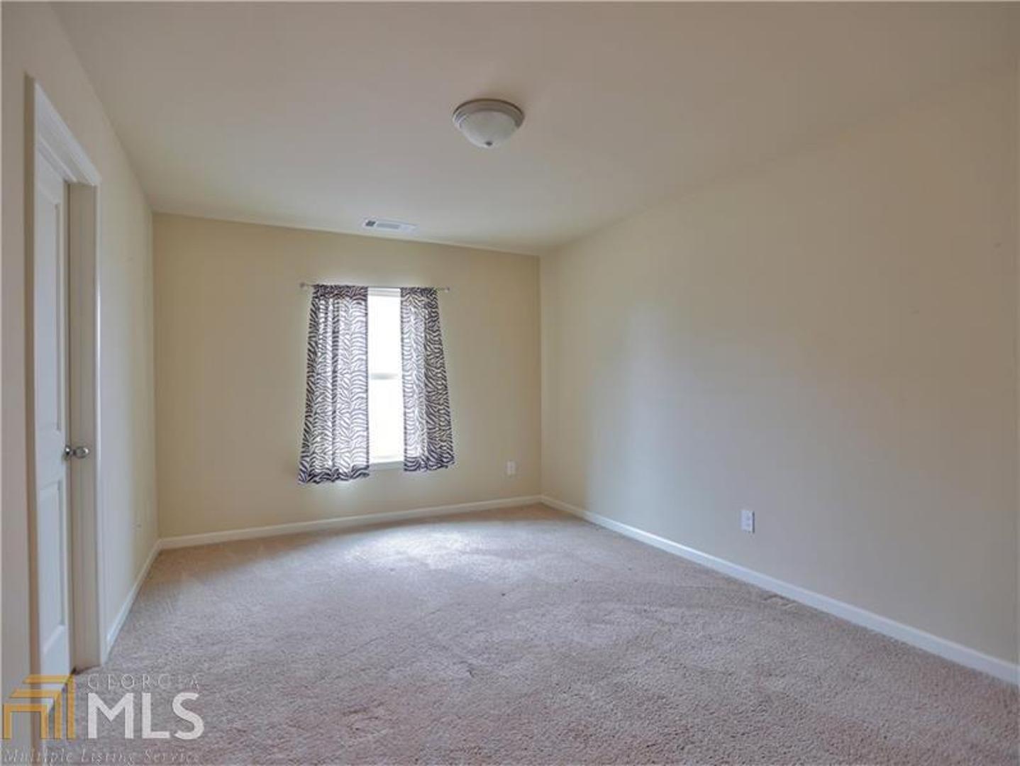 Barrett East - Residential