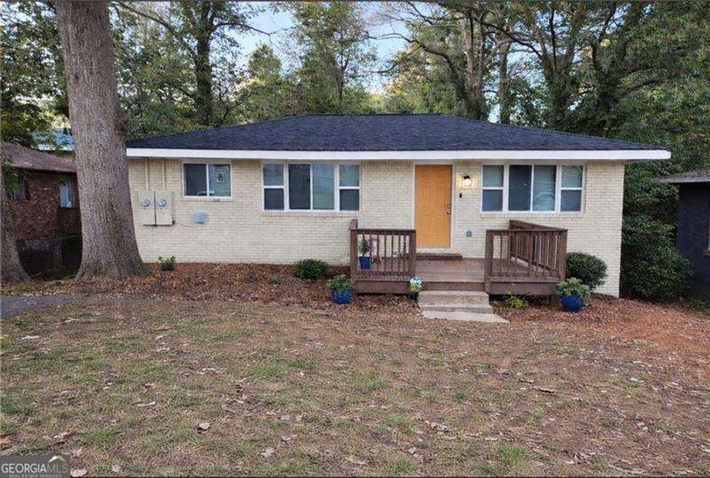 Photo of 1341 Pine Avenue, Atlanta, GA 30344 (MLS # 10729613)