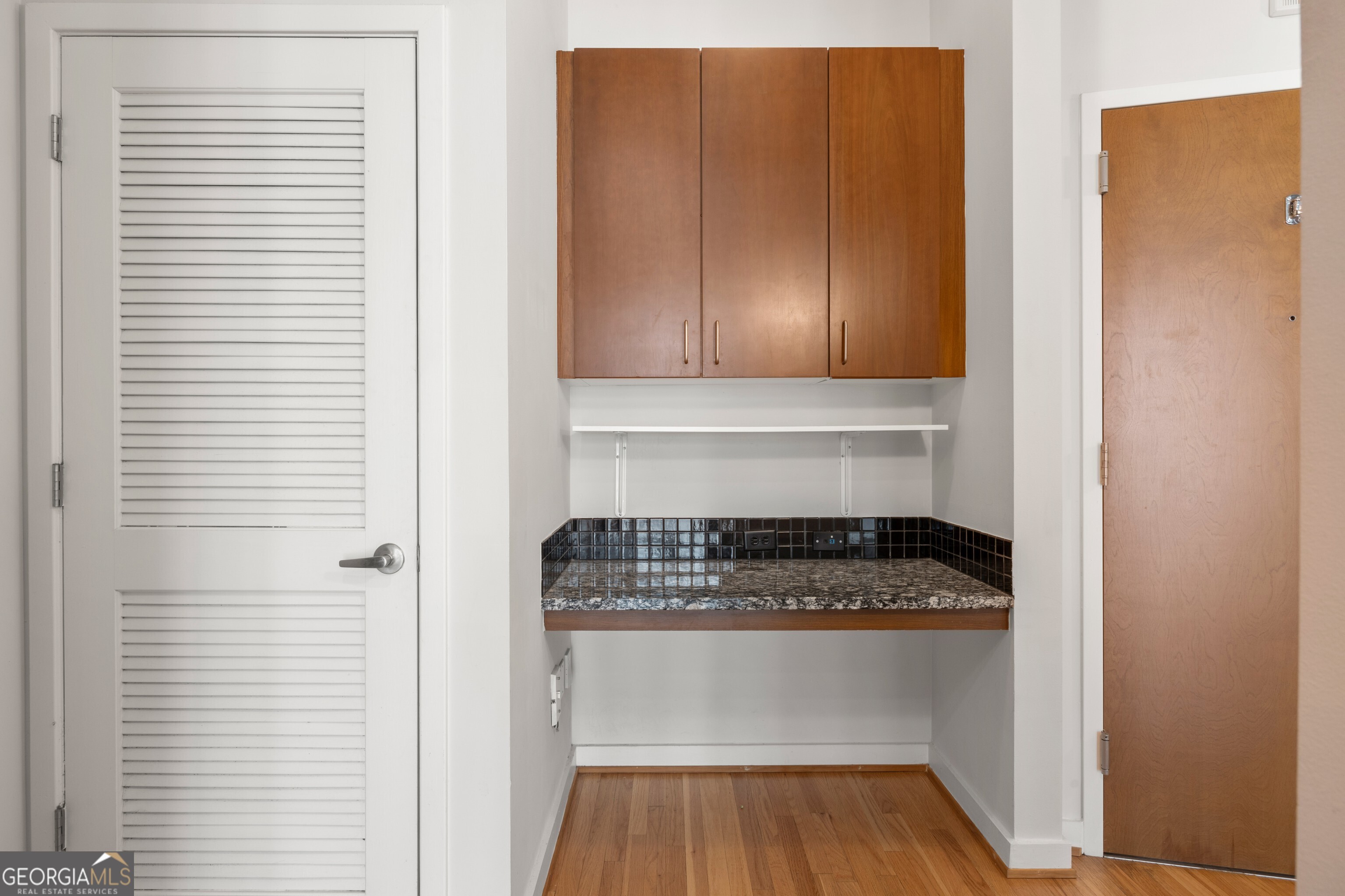 METROPOLIS - Residential