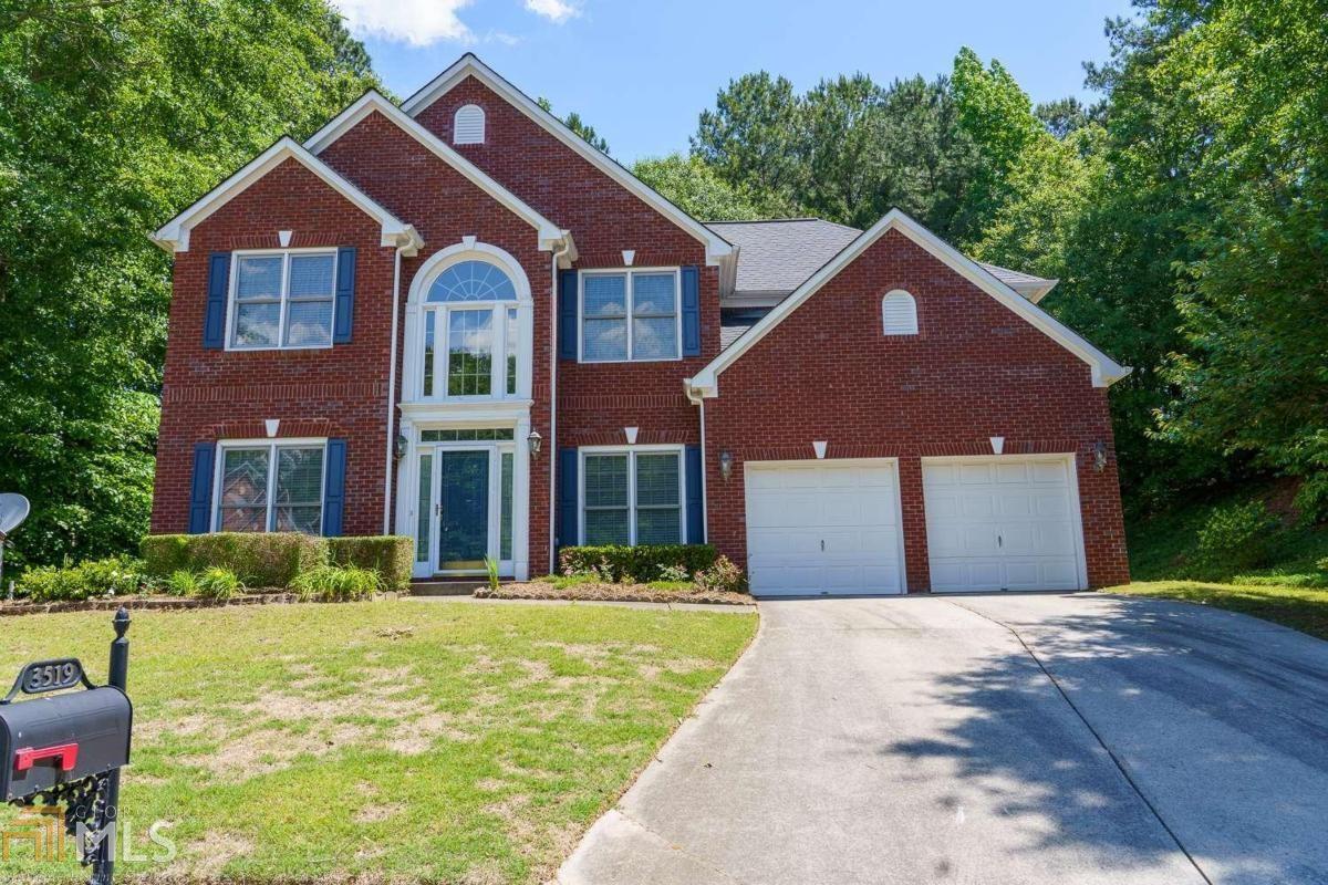 Fabulous 4/2 in Swim/Tennis Community. Main floor is beautiful hardwood. Two story foyer. Formal living room high ceilings ,Open family room and gas log fireplace. Stainless steel appliances including 5 burner stove, and large sink. Formal dining room with decorative molding. Upstairs is the Master Suite with jacuzzi tub and his & her vanities.