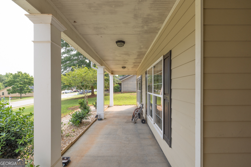 411 Redtail RD