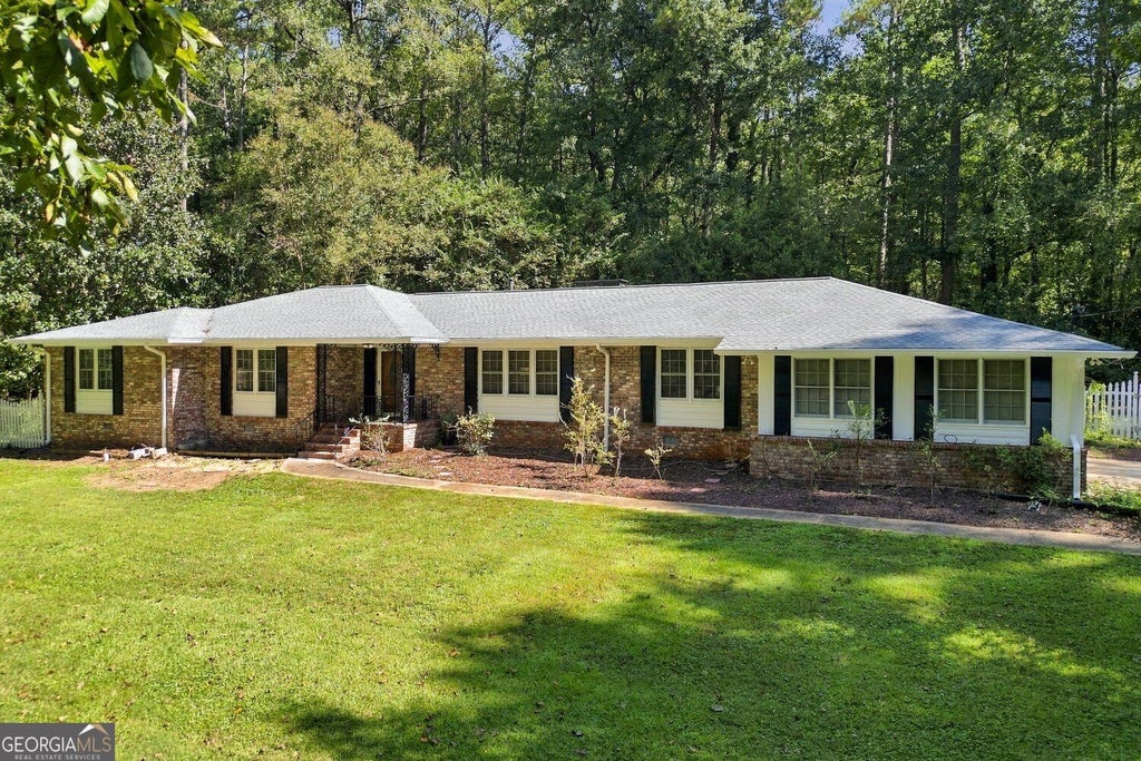 Photo of 2207 Rosser Place, Smoke Rise, GA 30087 (MLS # 10868405)